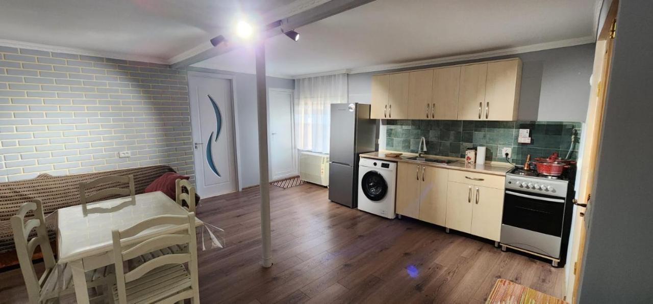 My Home Кутаїсі Екстер'єр фото