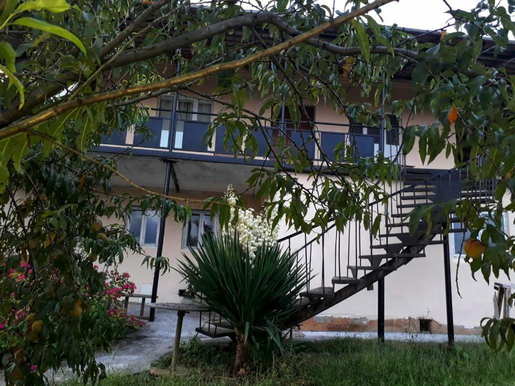 My Home Кутаїсі Екстер'єр фото